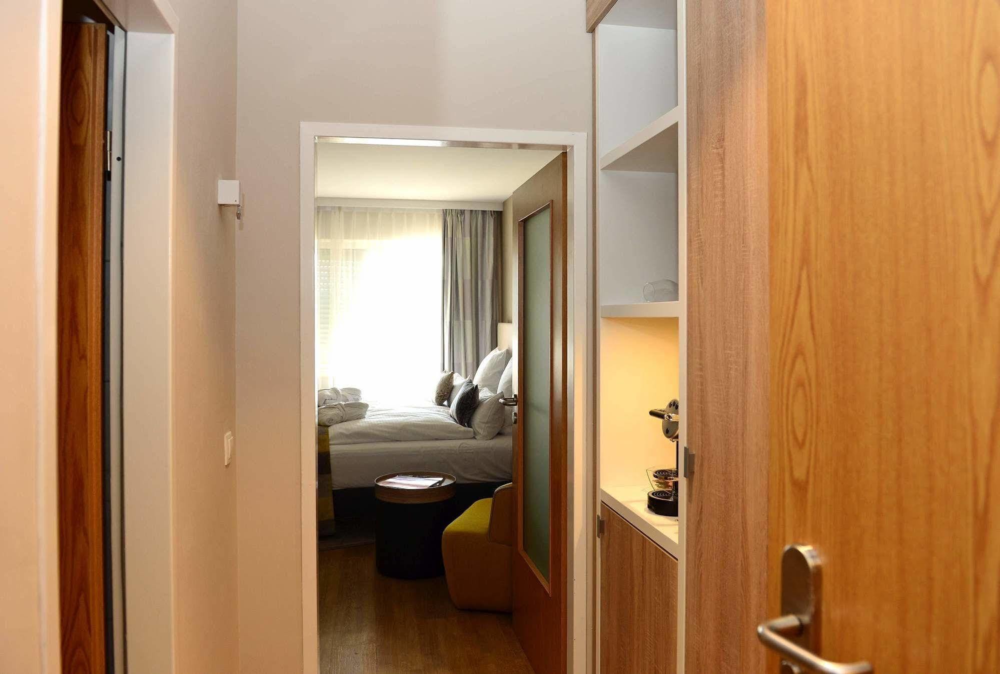 Frederics Muenchen City Schwabing Екстер'єр фото